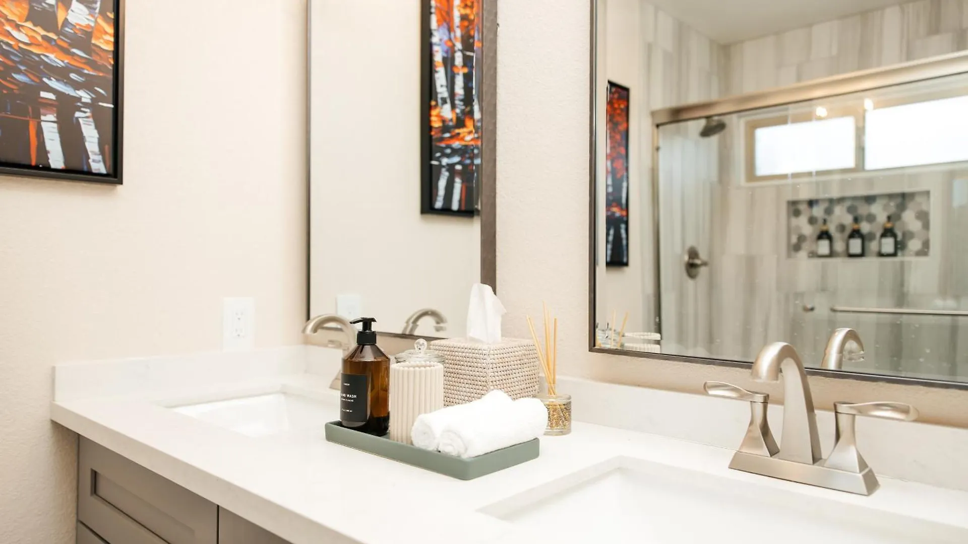 Vakantiehuis Beautiful Spacious 3 Bedroom House Tesla Connect Las Vegas