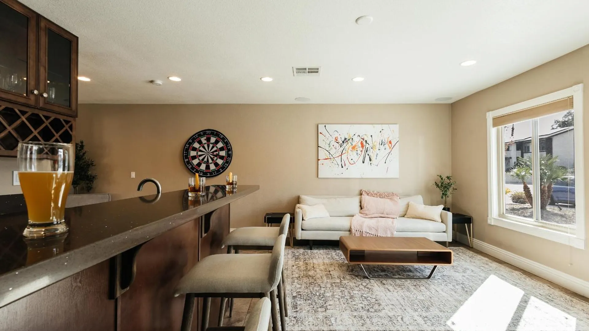 Beautiful Spacious 3 Bedroom House Tesla Connect Las Vegas Verenigde Staten
